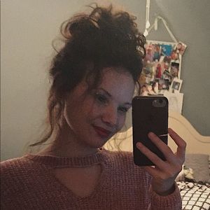 Meet your Posher, Danielle